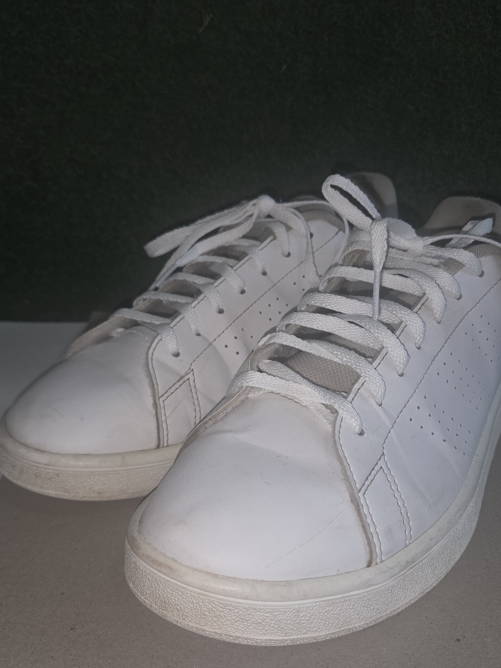 adidas Advantage 2.0 White Low-Top Lace-Up Sneakers